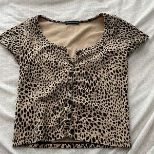 Brandy Melville Cheetah Zelly Top